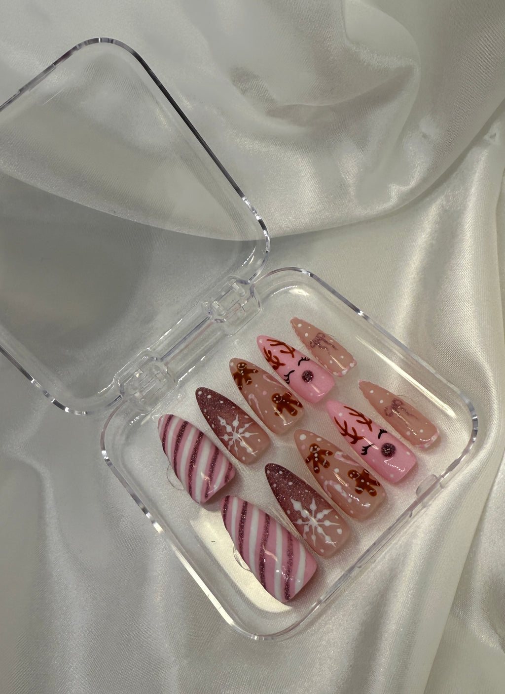 Rosy Winter 🫎🩷